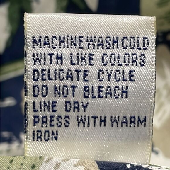 NWOT Summa Button Down Short Sleeve Shirt.  Size L large 100% silk - Picture 8 of 8